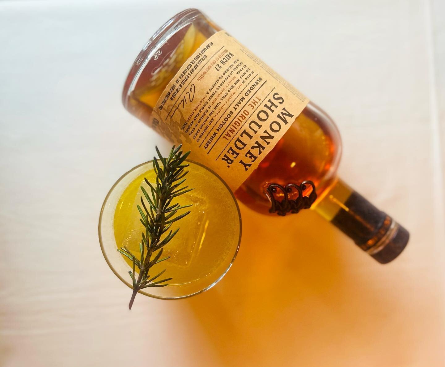 Alcohol you later&hellip;😉🥃#wiskeybusiness #special #featuredcocktail 
Rosemary&rsquo;s Monkey.
Monkey shoulder whiskey, smoked rosemary, drambuie, Granny Smith Apple, ginger, angostura 
#barlife #pourmeadrink #cocktailparty #funliveshere